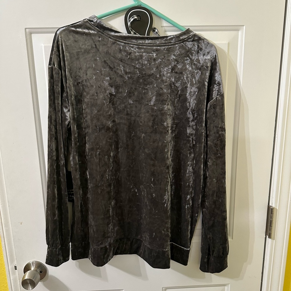 NWT Angel Kiss Velvet Blouse in Charcoal Gray